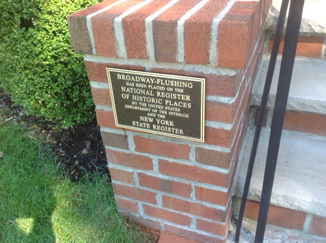 plaque-red-brick