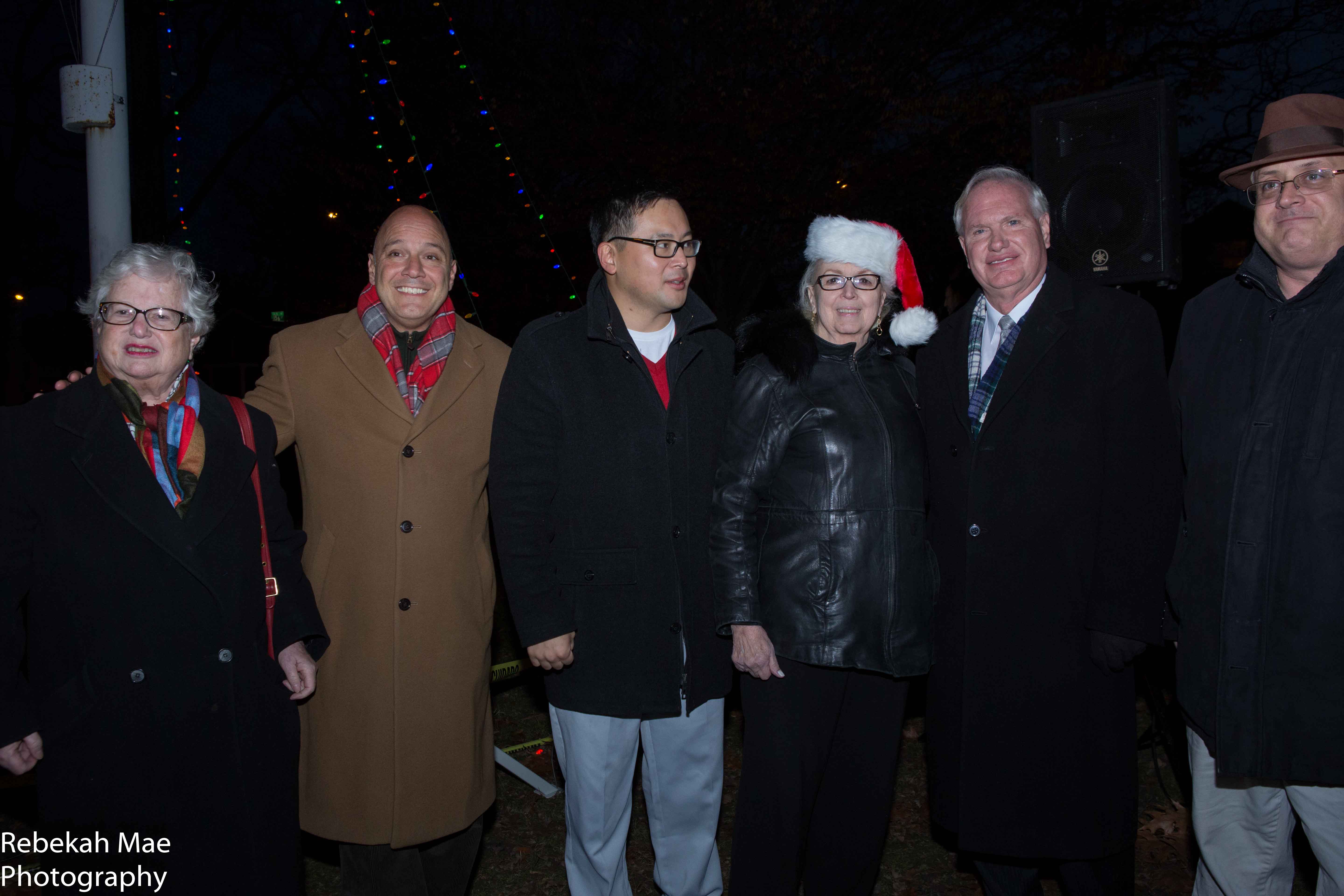 7th Annual Holiday Celebration and Tree Lighting 2015 Bowne Park Civic Association-0406